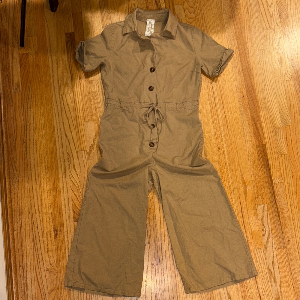 Sadie & Sage small linen Tan Jumpsuit cropped pant for Women